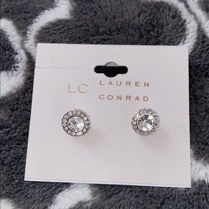 Brand new! They look REAL! So pretty!